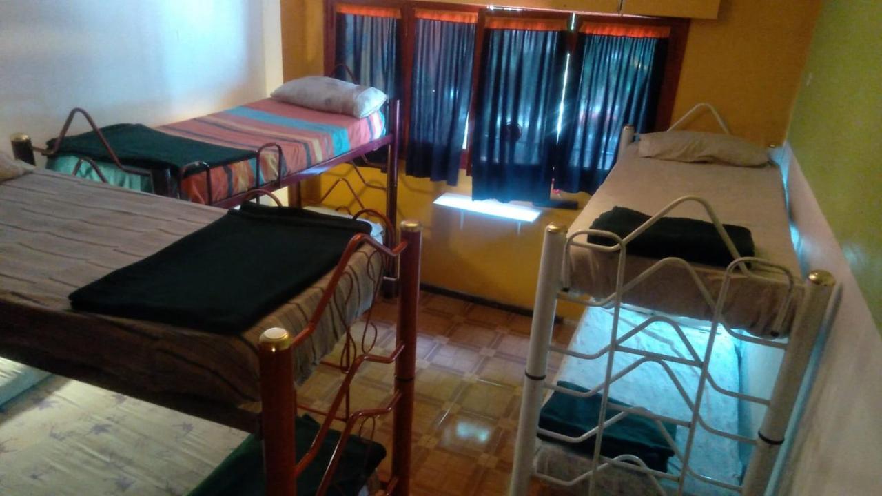 Campo Base Youth Hostel Mendoza Exteriör bild